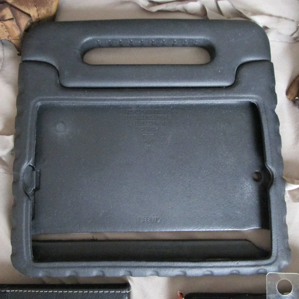 lot of three tablet cases